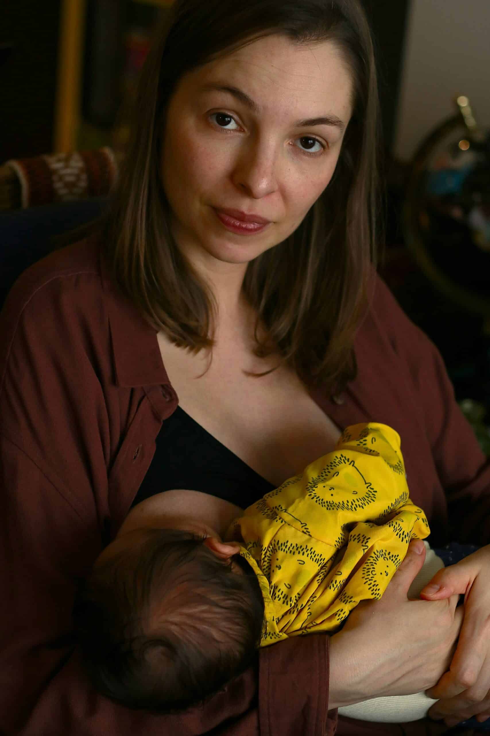 luiza-braun-db2EhrPGDnY-unsplash moy Te faire accompagner après une péridurale pour te soutenir dans ton allaitement